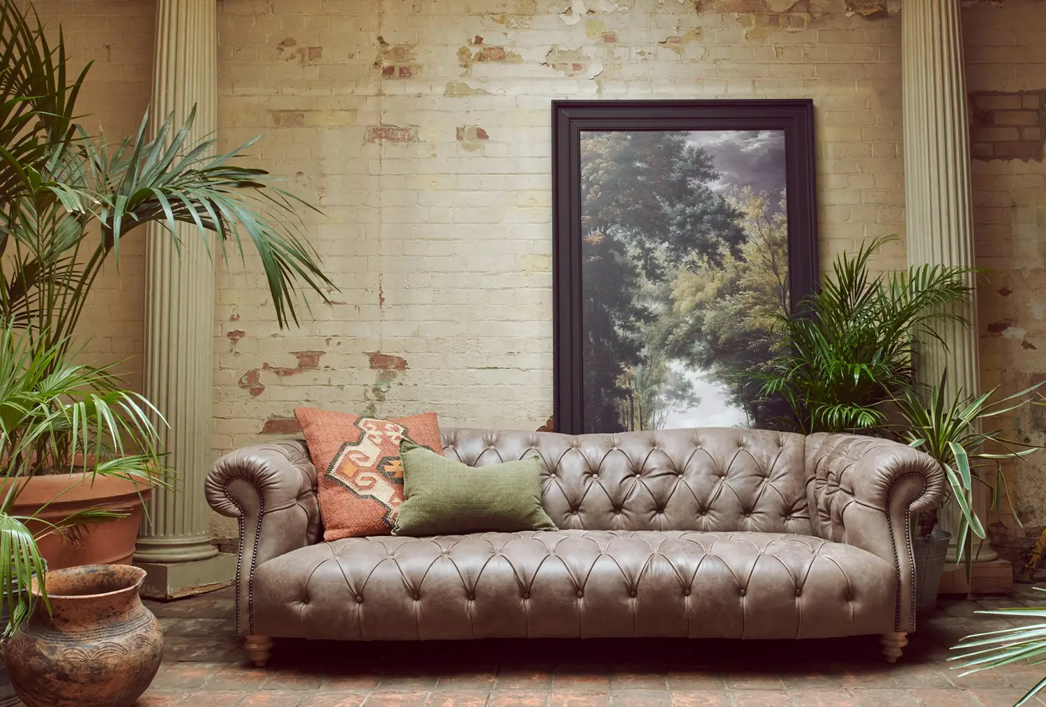Timeless Chesterfield Canape Anglais Cuir Capitons Grand Confort Tetrad Matisse