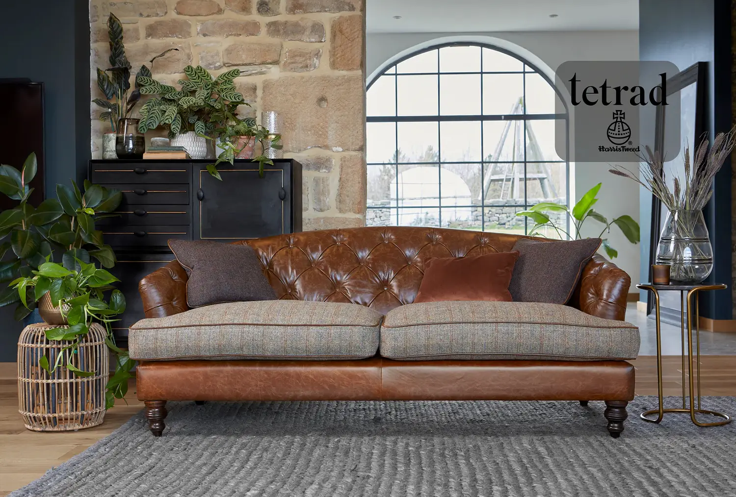 Timeless Chesterfield Canape Anglais Cuir Tissu Harris Tweed Grand Confort Tetrad Dalmore