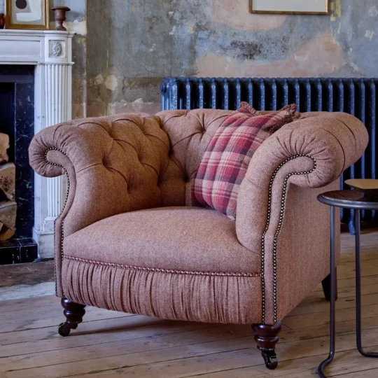 Timeless Chesterfield Fauteuil Anglais Boudoir Tissu Rose Tetrad Melrose