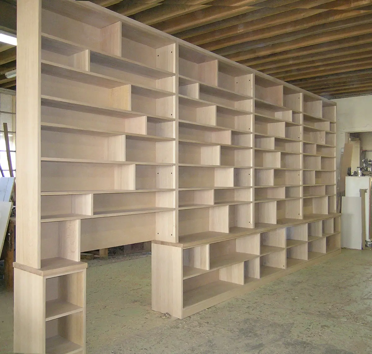 Atelier Fabrication Bibliotheque Livres Sur Mesure Vazardhome Pja 25 E